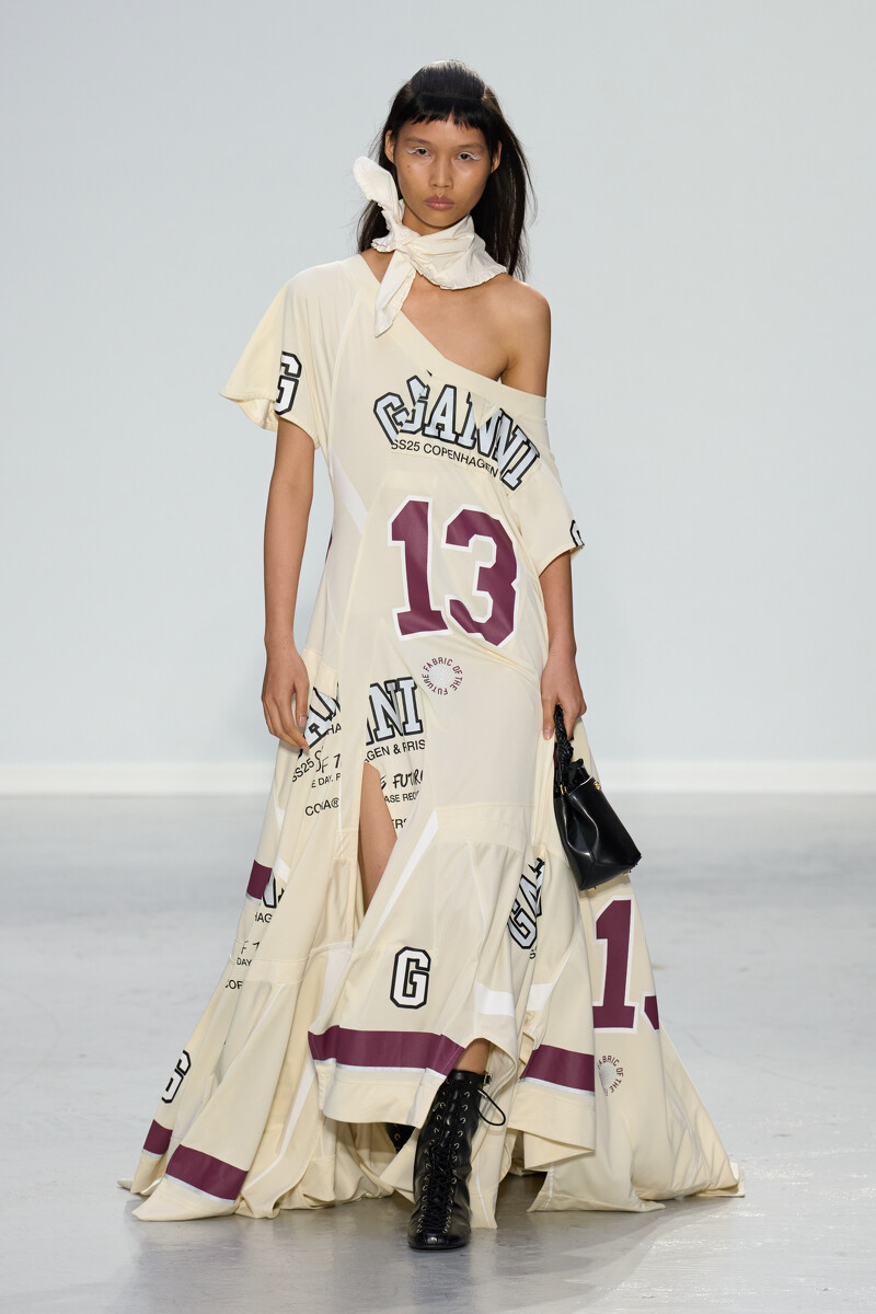 Ganni SS25。