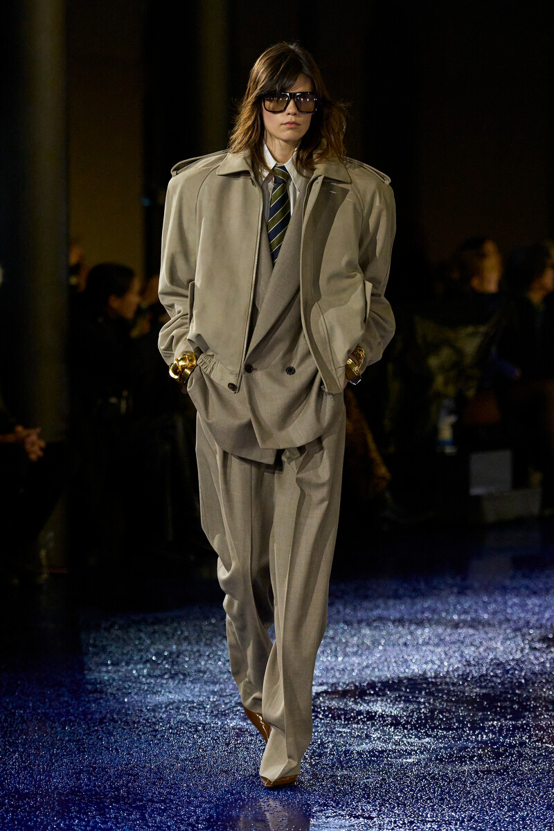 Saint Laurent SS25。