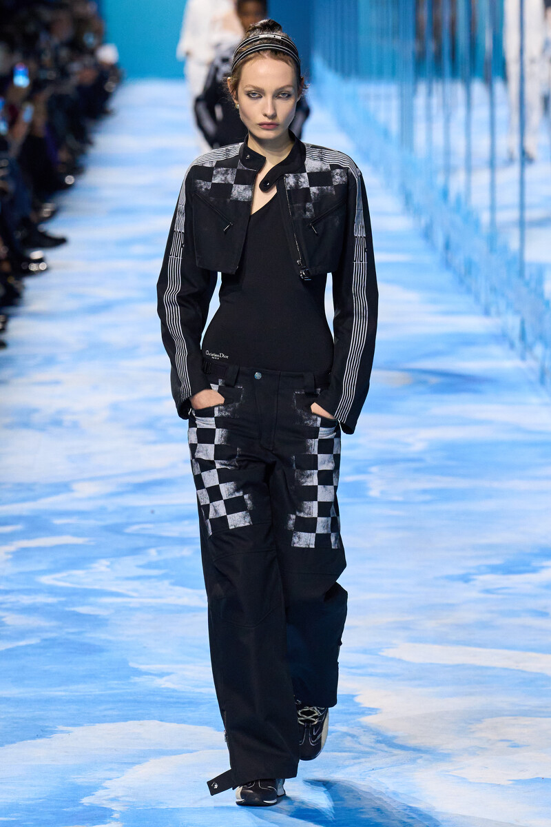 Dior SS25。